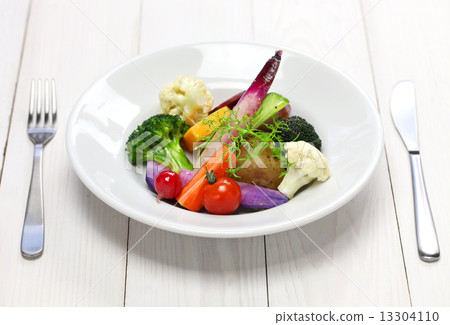 Kamakura vegetable salad 13304110