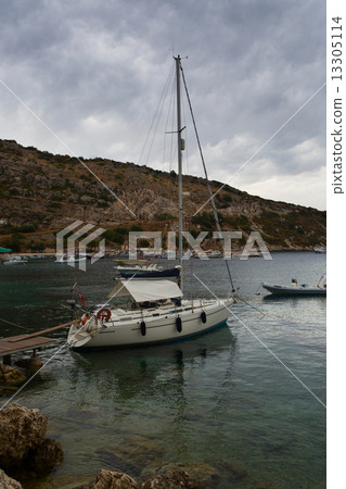 Bad weather over the Bay Bad weather over the Bay 13305114