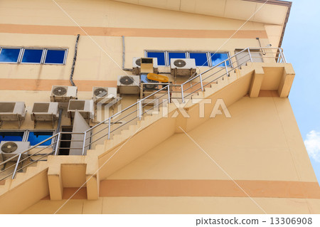 Fire escape 13306908