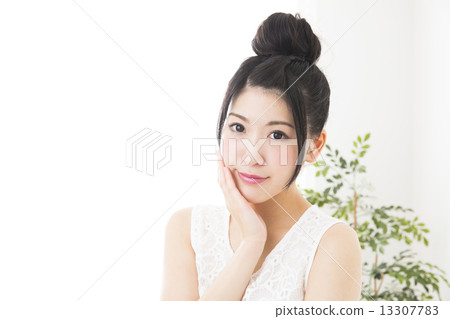 Beauty Image Young lady Beauty Image Young lady 13307783