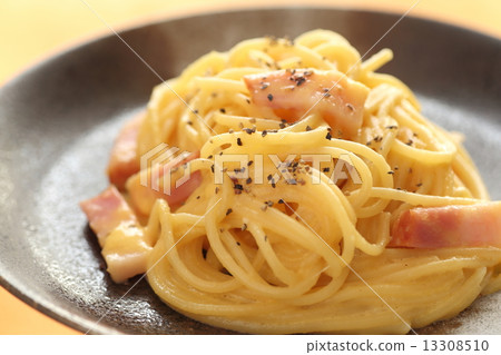 Carbonara  13308510