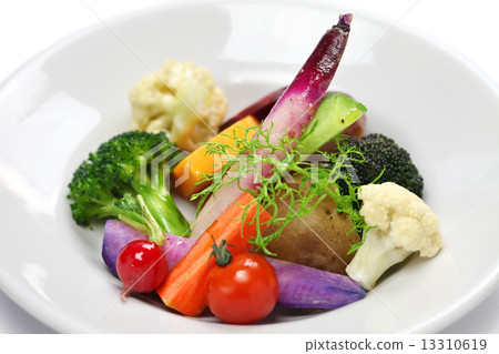 Kamakura vegetable salad 13310619
