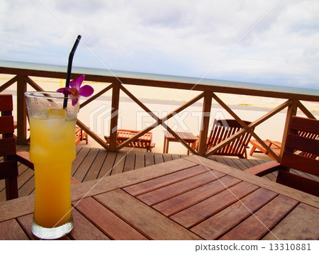 一家咖啡館 13310881