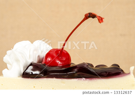 Blueberry cheesecake 13312637