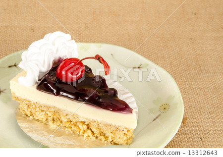 Blueberry cheesecake 13312643