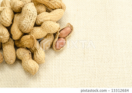 Peanuts Peanuts 13312684