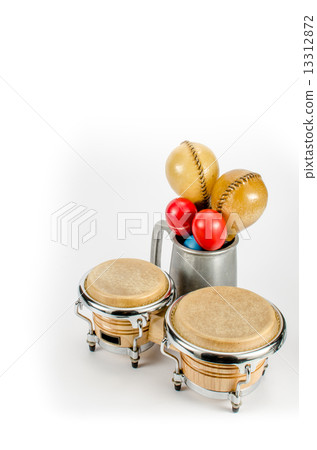Maracas and shaker 13312872