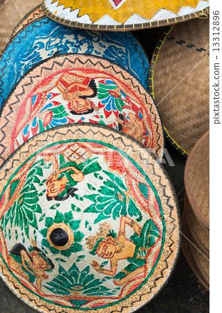 巴厘島畫的帽子 13312896