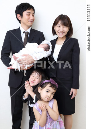 Family of regular dress (Shinto shrine) (baby, child) 13313325