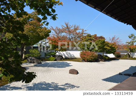 Cheongju castle in early autumn Cheongju castle in early autumn 13313459