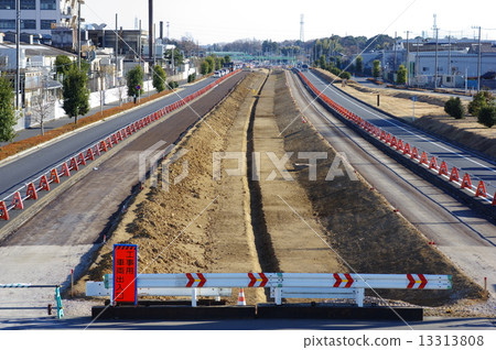 道路拓寬建設上尾路 照片素材 圖片 圖庫