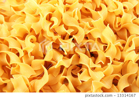 Raw pasta 13314167