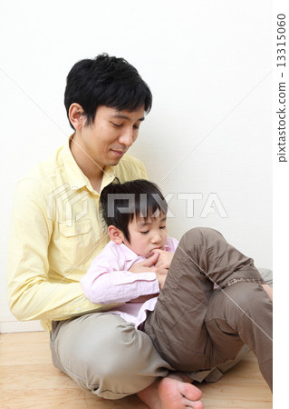 Father and son 13315060