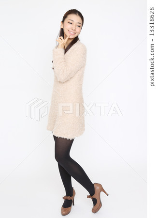 年輕的女士 13318628