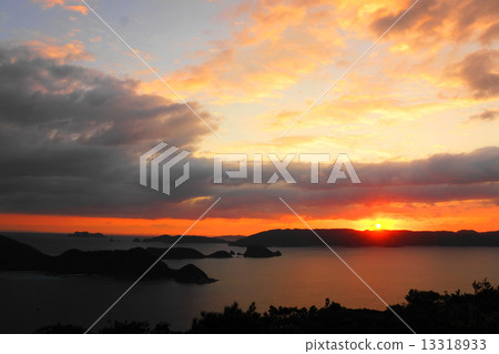 12月沖繩慶良間群島/座間味島08 Takanzanyama觀察晨光 12月沖繩慶良間群島/座間味島08 Takanzanyama觀察晨光 13318933