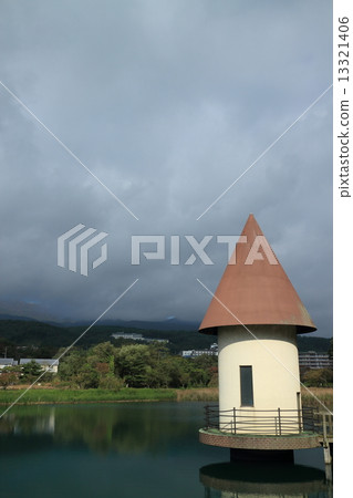 綠色是一個池塘 13321406