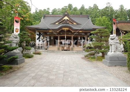Kumano Honkyu Shrine · The top four companies in the south Shrine in the south (Tanabe City main shrine / Wakayama prefecture) Kumano Honkyu Shrine · The top four companies in the south Shrine in the south (Tanabe City main shrine / Wakayama prefecture) 13328224