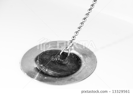 Sink and plug 13329561