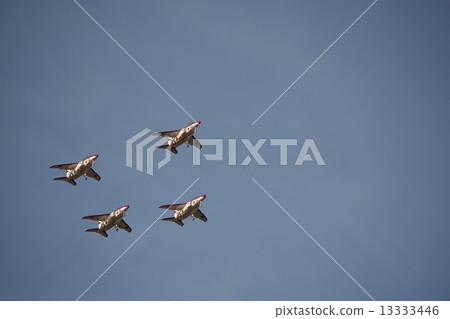acrobatic flight, jet fighter, high-technology 13333446