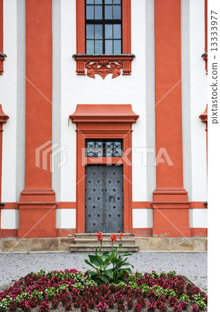 Facade of Troja castle 13333977