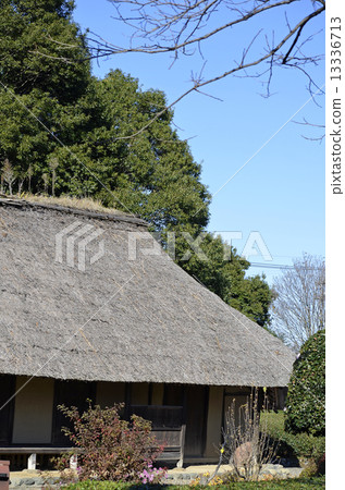 Old houses 13336713