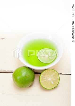 green lime lemonade 13339262