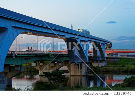 Fan bridge at sunset and pillin liner 13339745