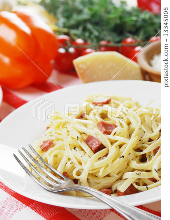 Pasta carbonara on the wooden table 13345008