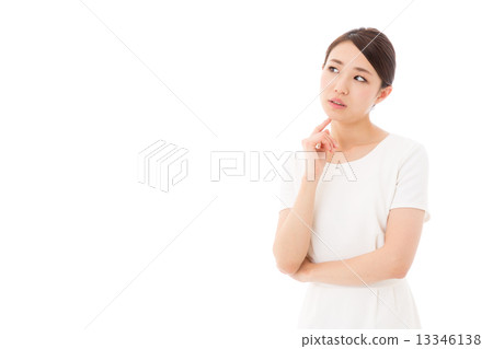 Esthetician image Esthetician image 13346138