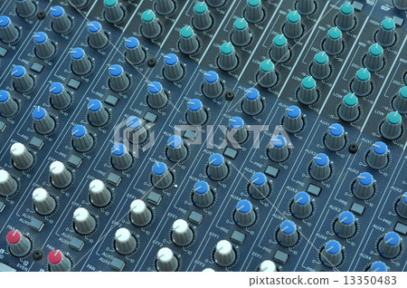 Audio mixer 13350483
