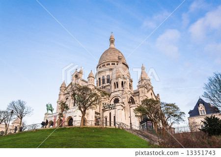 Paris Sacred · Cool Temple 13351743