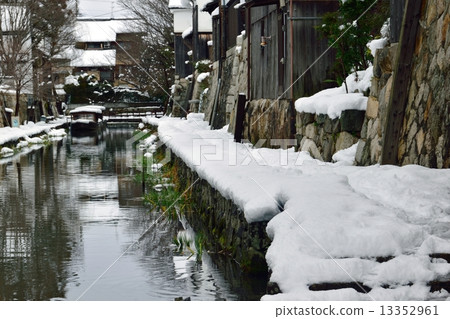 Yawata護城河雪 13352961