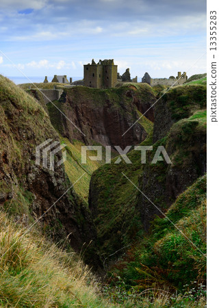Dunnottar Castle in Aberdeen, Scotland Dunnottar Castle in Aberdeen, Scotland 13355283