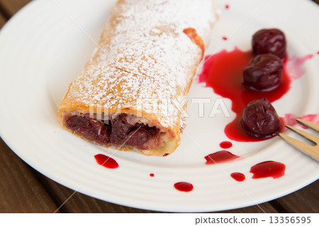 Traditional Romanian and Moldovan dessert. Traditional Romanian and Moldovan dessert. 13356595