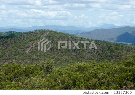 From Viewpoint near Cooktown 13357300