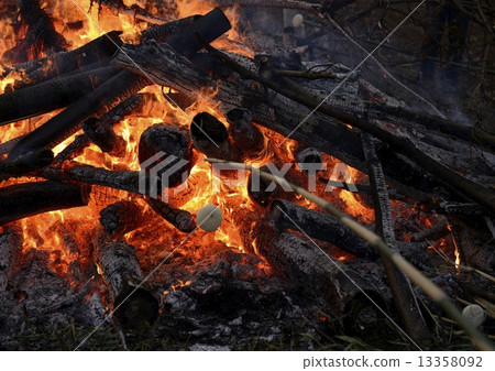 灼燒的米糕在野火射擊燒了 13358092