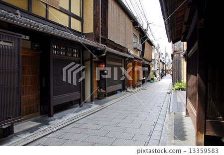 京都祗園鎮的風景 13359583