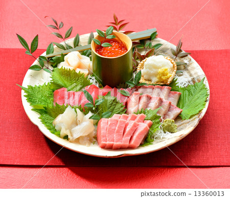 New Year 's cooking sashimi (3) with sashimi (red and white). 13360013