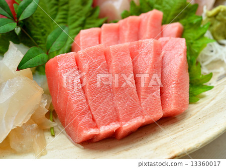 New Year 's cooking sashimi (3) with sashimi (red and white). 13360017