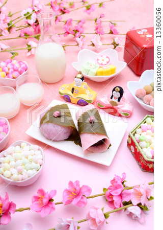 Hina cake Hina cake 13360056