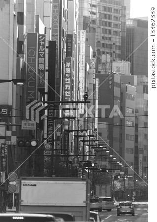 黃昏在城市，主幹道2015年 13362339