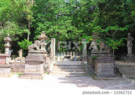 Tomb of White Tigers Tomb of White Tigers 13362722