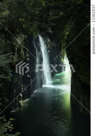 Waterfall Waterfall 13362837