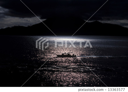 LATIN AMERICA GUATEMALA LAKE ATITLAN LATIN AMERICA GUATEMALA LAKE ATITLAN 13363577