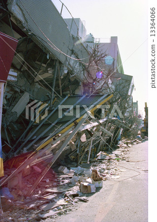 Hanshin Awaji Great Earthquake 13364066