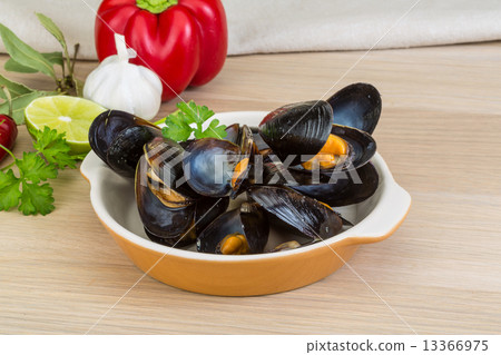 Mussels 13366975