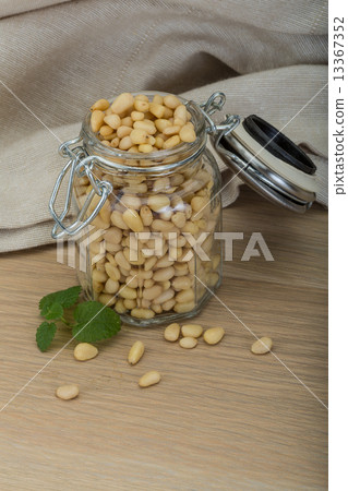Cedar nut Cedar nut 13367352