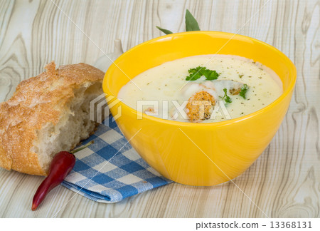 Cheese soup with croutons Cheese soup with croutons 13368131