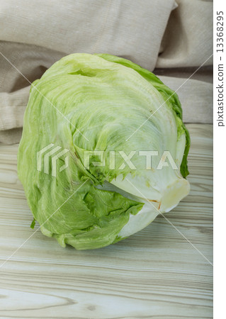 iceberg salad 13368295