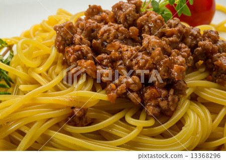 Spaghetti bolognese Spaghetti bolognese 13368296